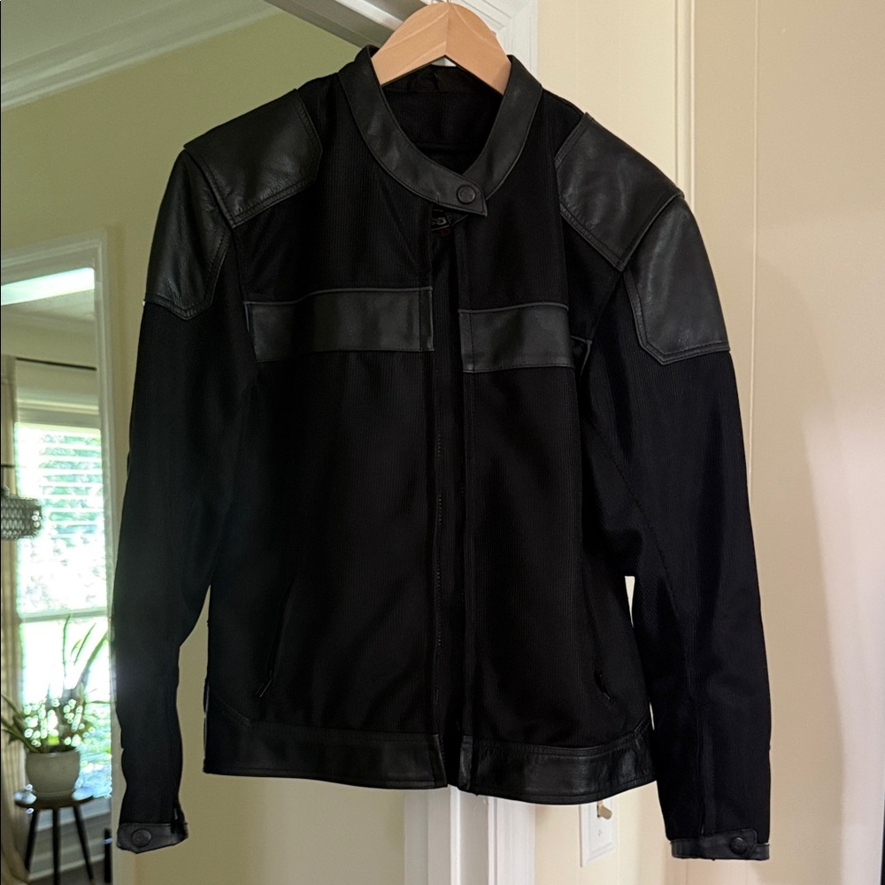 Elegant Black Leather Motorcycle Jacket for Women